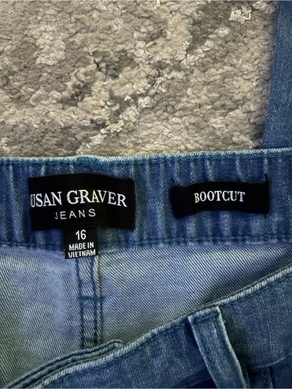 Susan Graver Bootcut Jeans - Light Blue Wash size 16 woman’s